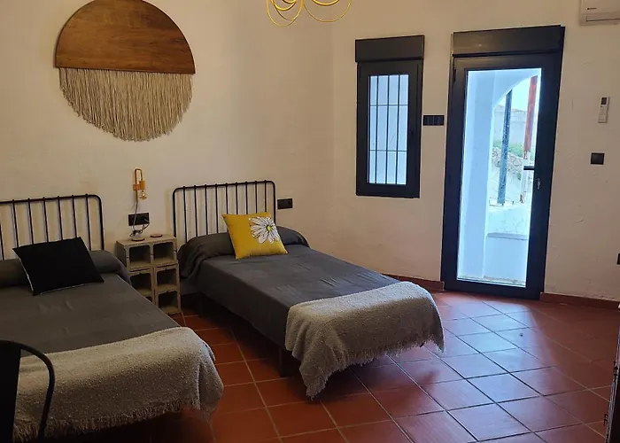 Casa Cueva A-Tipica
